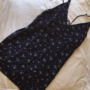 Brandy Melville Blue and White Floral Dress